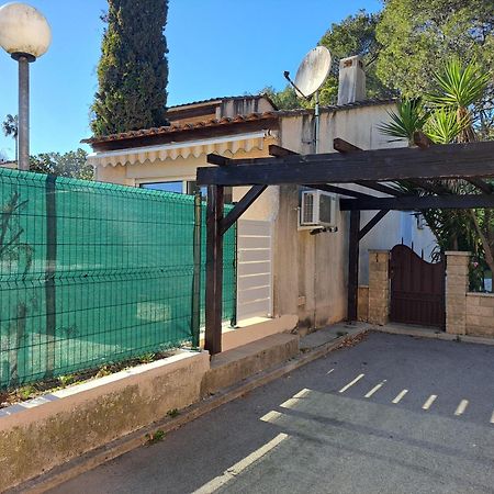Maisonnette Au Milieu Des Pins Mougins Exteriér fotografie