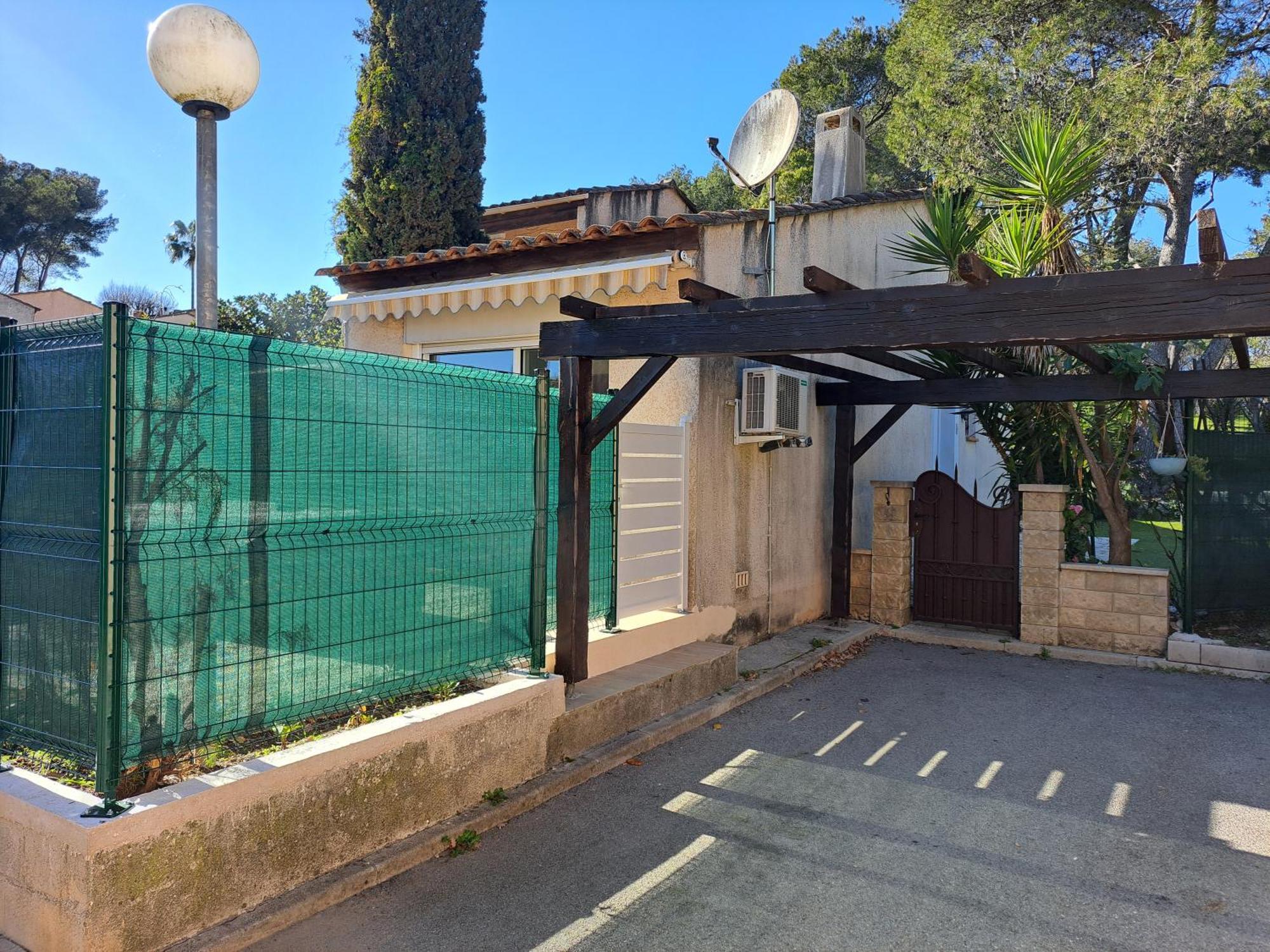 Maisonnette Au Milieu Des Pins Mougins Exteriér fotografie